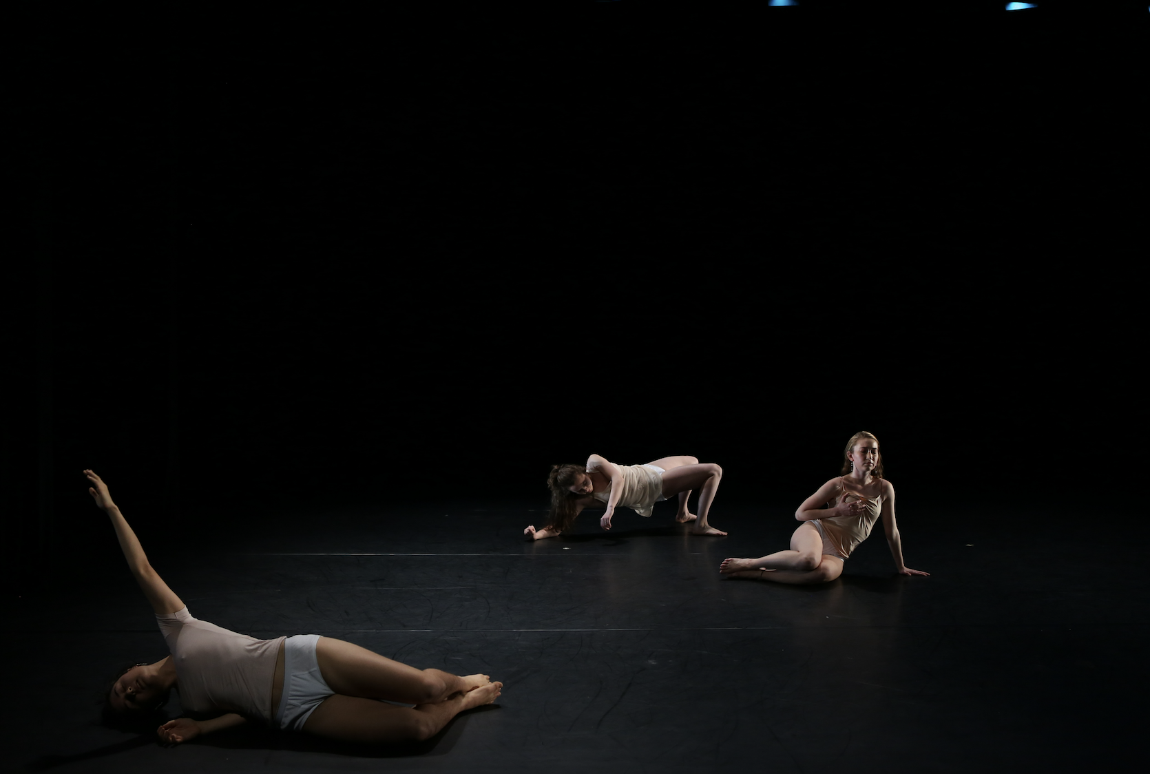 Op. U Choreographed by GRUCE STUNGLE, photos by Ella Bromblin.
