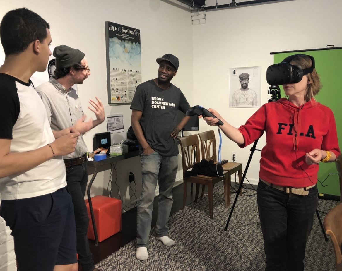 Matt showing the cohort one of his VR works in our IDEALab, here he is with residents Barak Chamo and Bayete Ross Smith