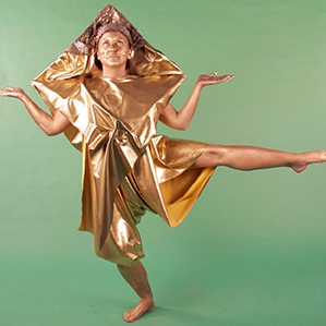 Picture of Amy Khoshbin in an installatin, painted Gold