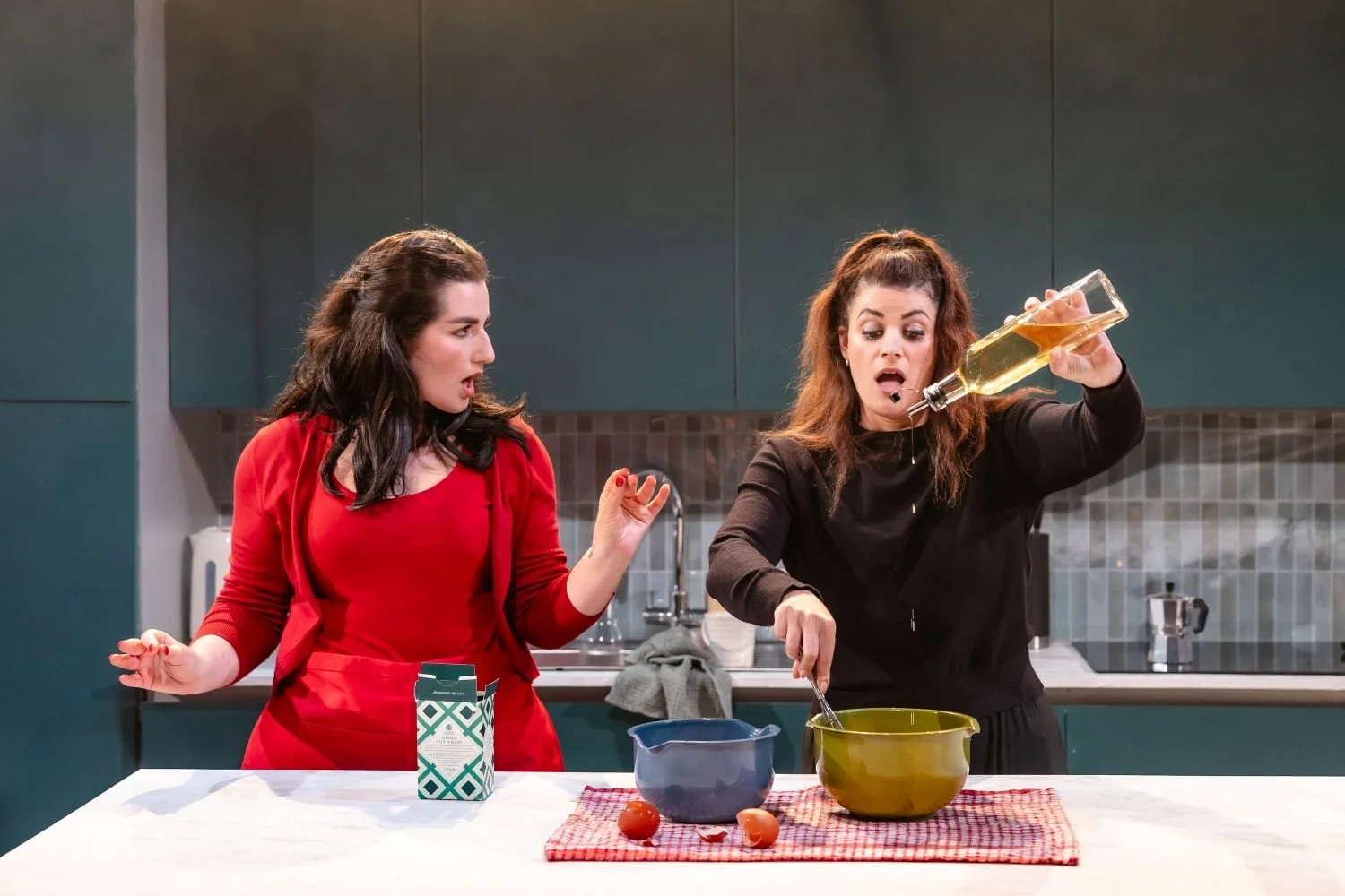 Production photo of HOW TO MAKE A MESS.