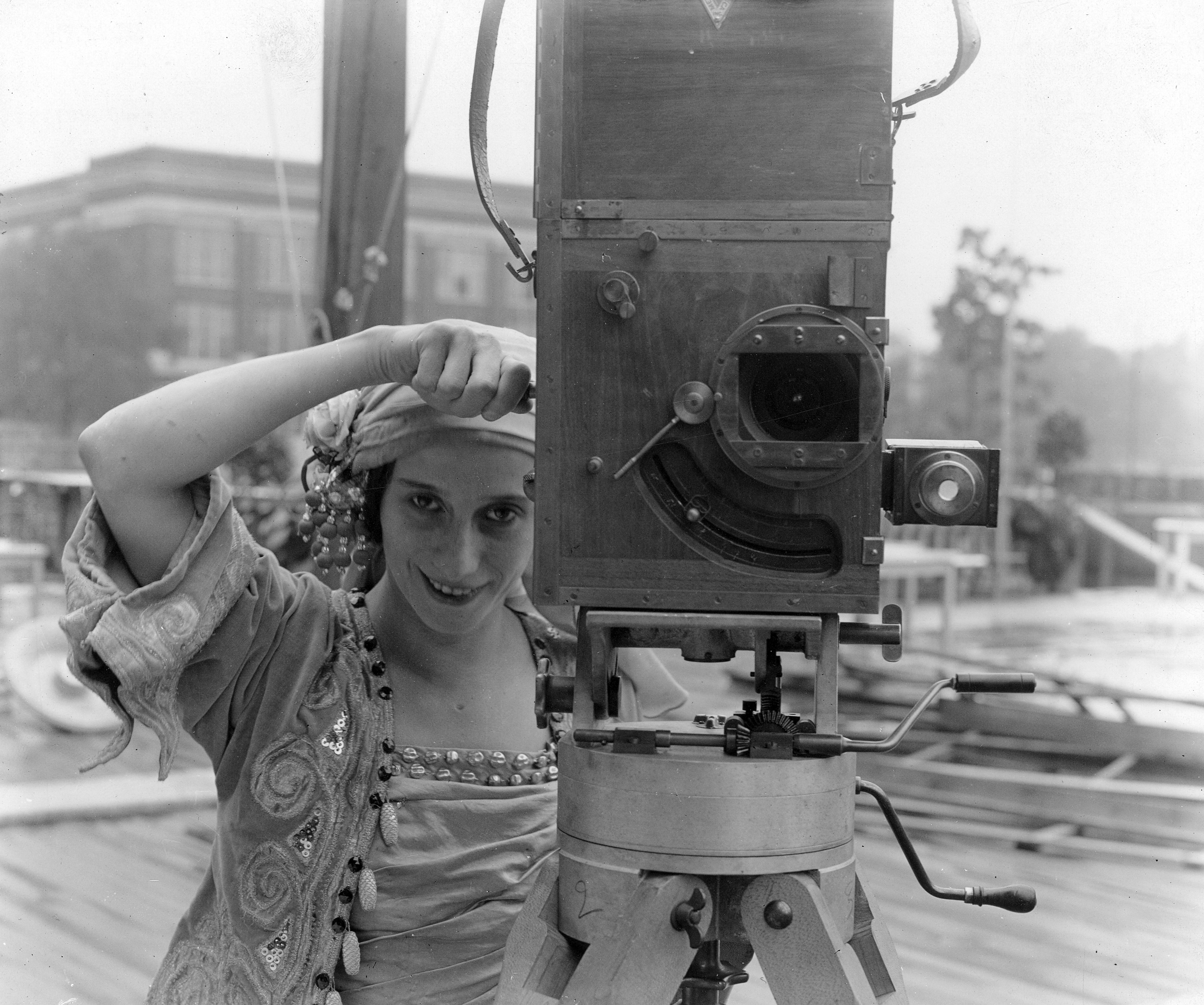 Production still from "The Dumb Girl of Portici" (1916). Anna Pavlova with Camera.