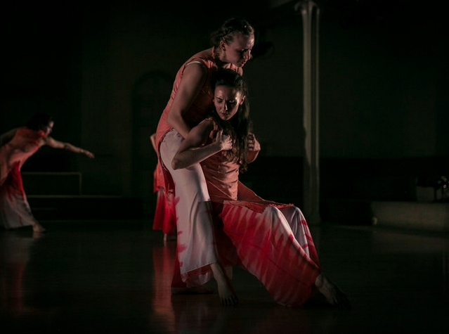 Cherylyn Lavagnino Dance: "RU"/Photo by: Charles Roussel