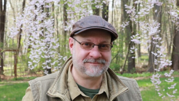 Professor Dean Lennert