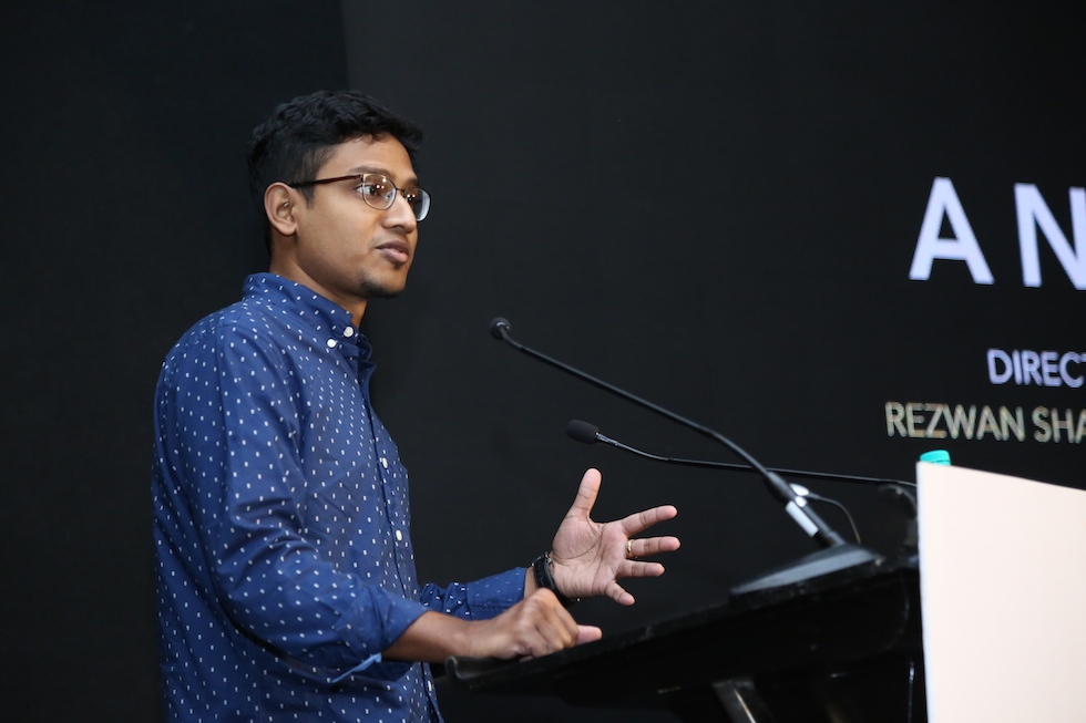 picture of Rezwan Shahriar Sumit pitching at Film Bazaar