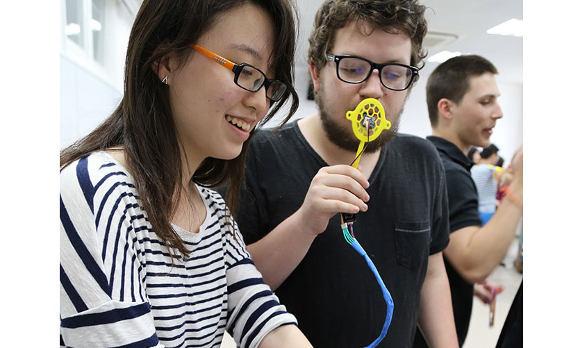 Students demonstrating PCOMP project