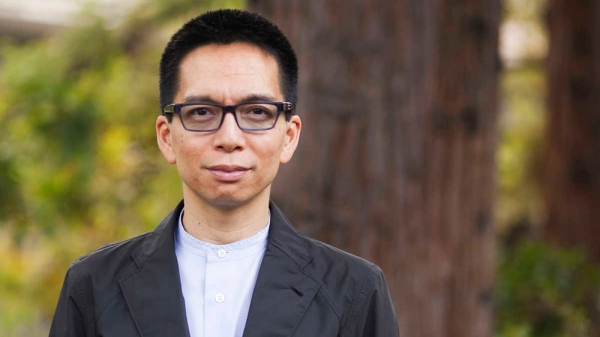 Headshot of John Maeda