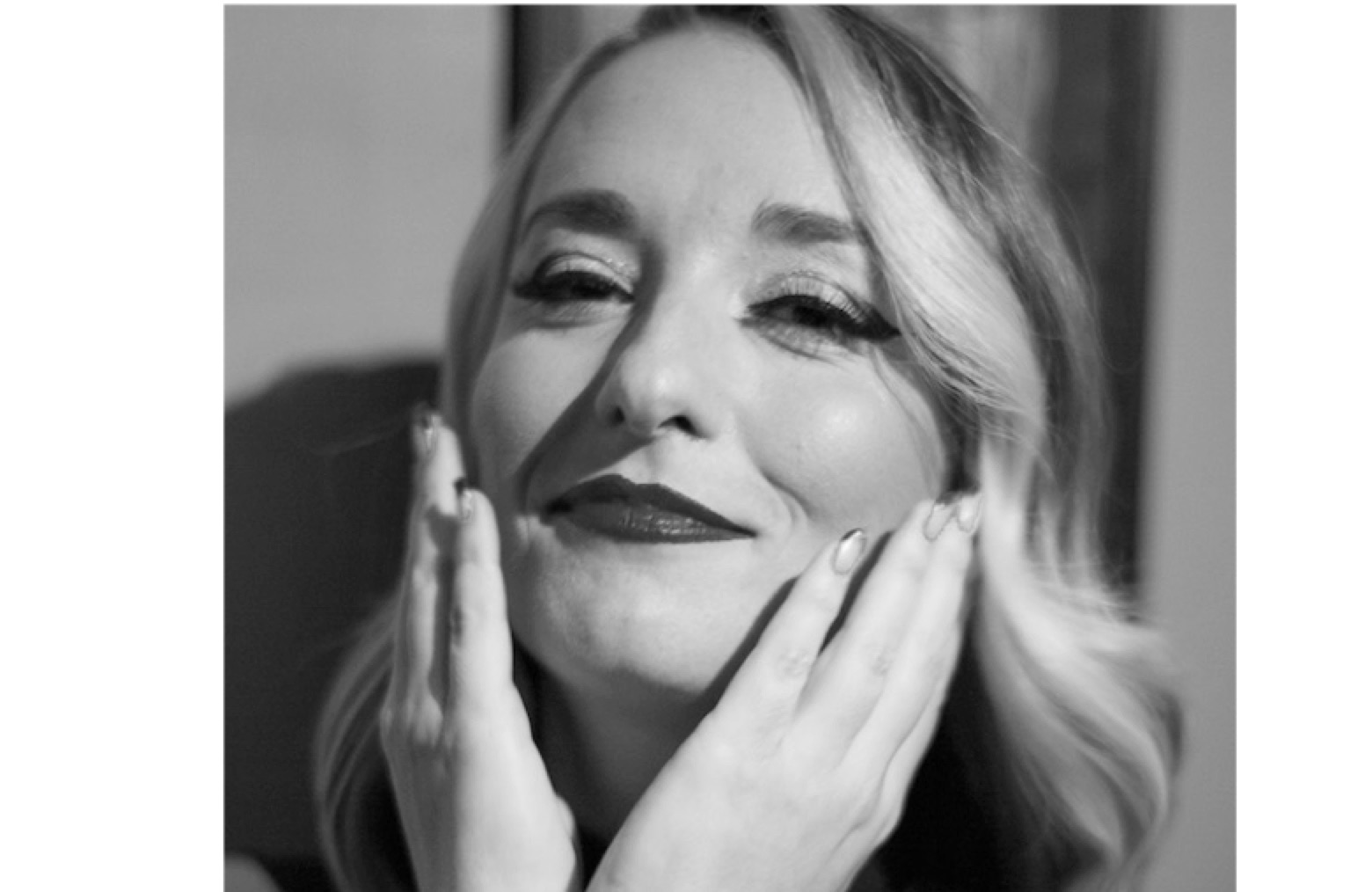 headshot for Joanne Weaver