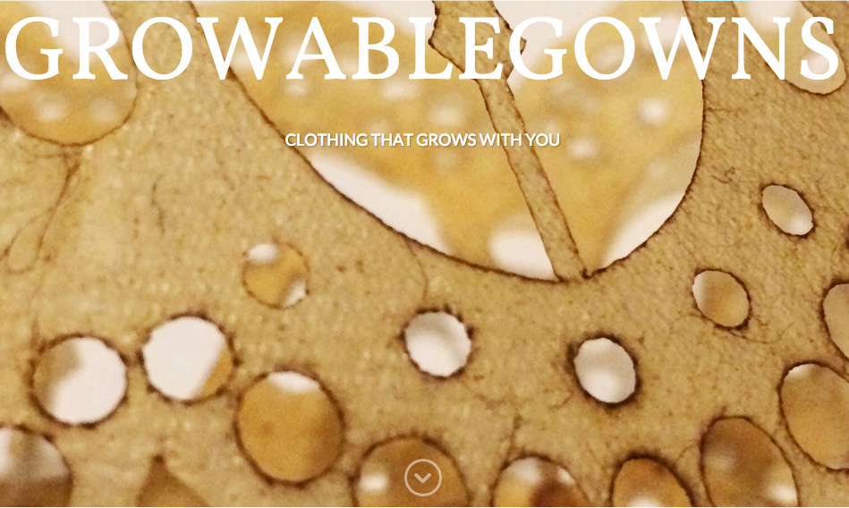 growable gown logo