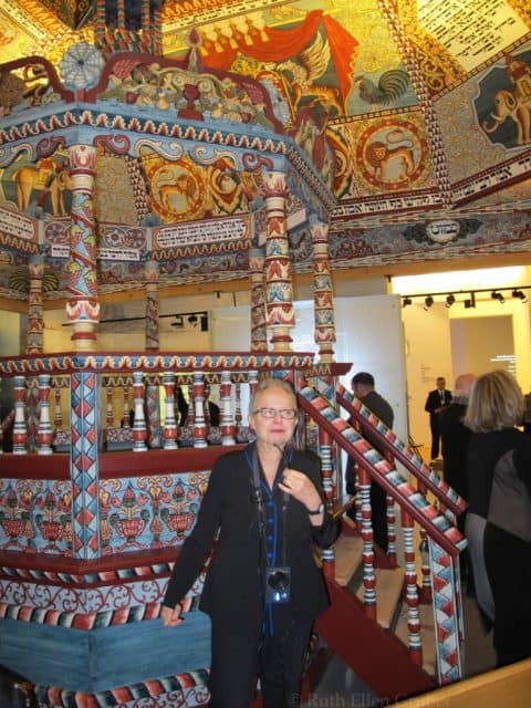 Barbara Kirshenblatt-Gimblett giving a tour at the POLIN museum
