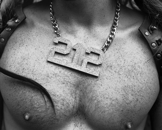 A chain ("ice") representing "212" 