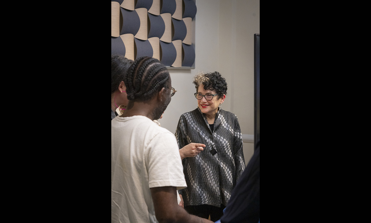 DPI alums gather to celebrate the department’s 40th anniversary and Lorie Novak