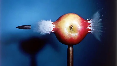 Harold Eugene Edgerton, How to Make Applesauce, 1964, Dye transfer print
