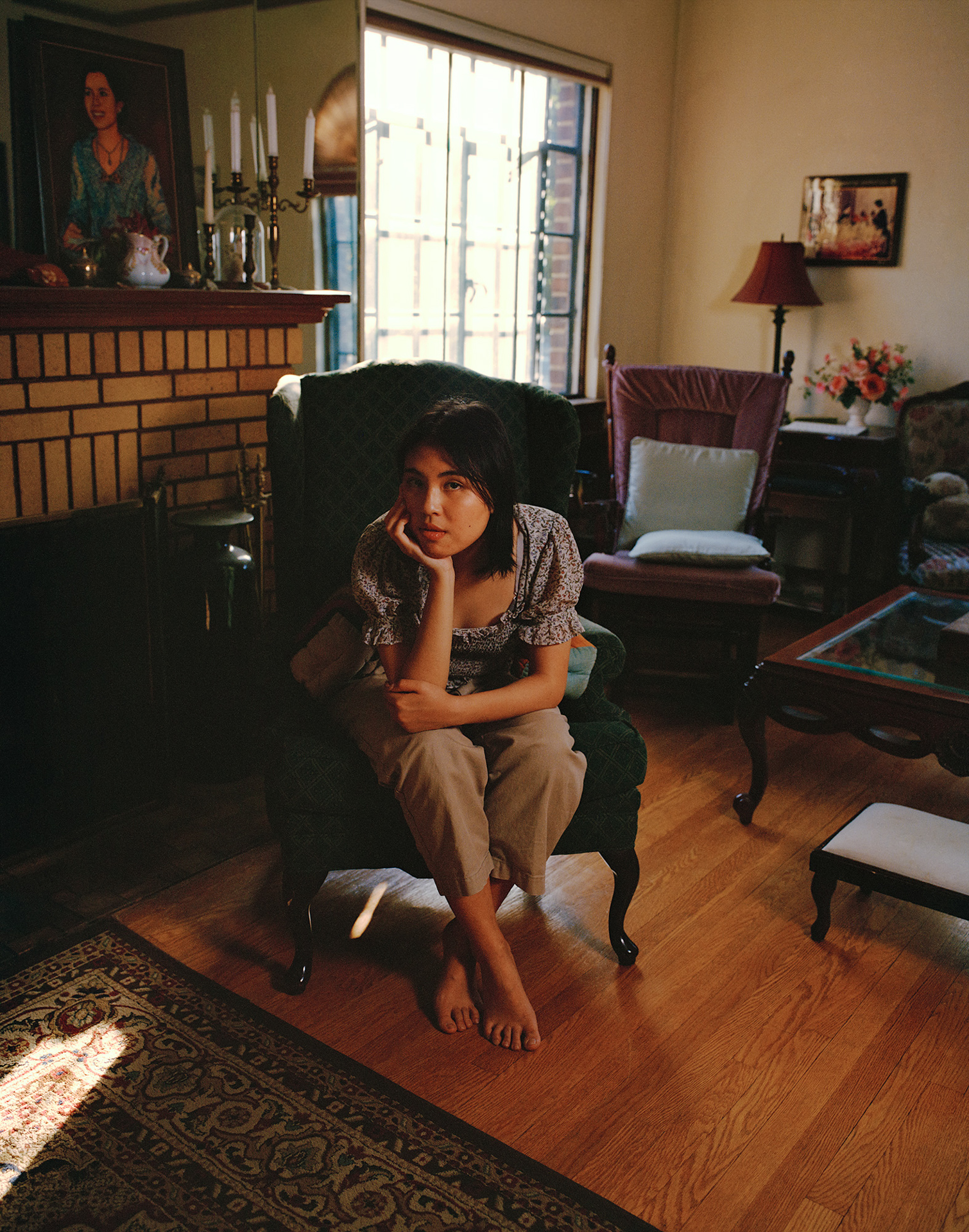 woman sitting on chair