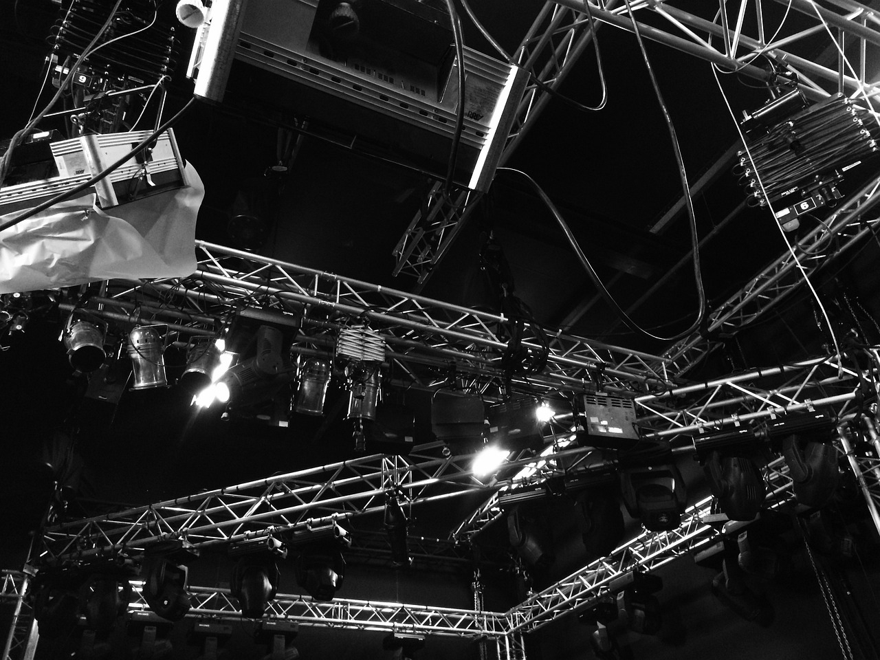 Black and white image of a light rig