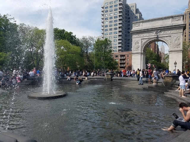 Washington Square Park fountain and arch